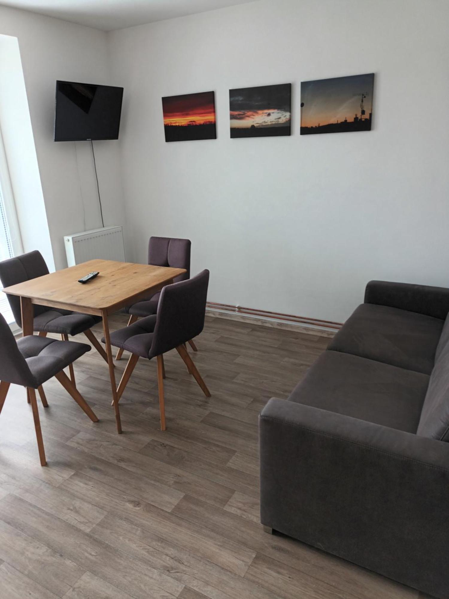 Appartamento Penzion Na Samotách Jindřichŭv Hradec Esterno foto
